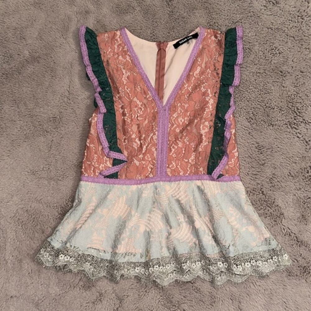 Sugar+Lips Women's Lace Top Pretty Color Mix With Flutter Sleeve Details Size M